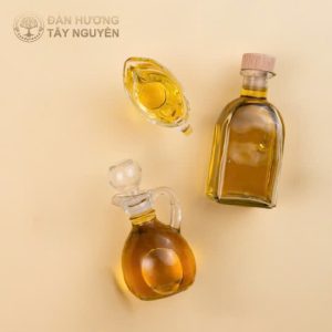 Dầu hạt đàn hương trắng