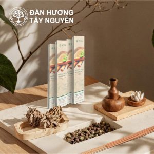Hương Đàn Hương tinh khiết không đơn thuần là mùi thơm, mà là phương tiện giúp tâm hồn con người trở nên tĩnh tại hơn.
